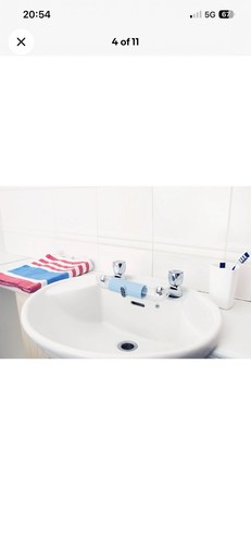 Adaptor for sinks with - adaptor,